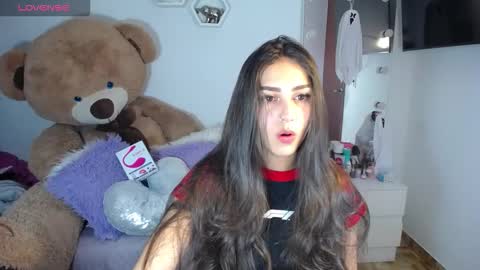 Isabella online show from 10-19-25, 06:14