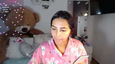 Isabella online show from 11-03-25, 12:28