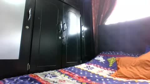 chantal99 online show from 04-18-26, 07:58