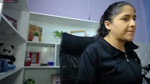 Snapshot of chantal_adams0 chatting on 06-29-26, 02:17 chantal online show from 06-29-26, 02:17