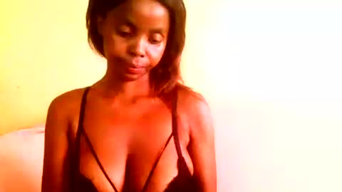 Snapshot of chante665 chatting on 01-11-25, 08:22 chante665 online show from 01-11-25, 08:22