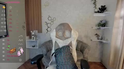 Snapshot of chaos_wild chatting on 09-16-25, 11:33 Violeta online show from 09-16-25, 11:33