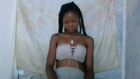 chariola0101 online show from 01-24-25, 10:21