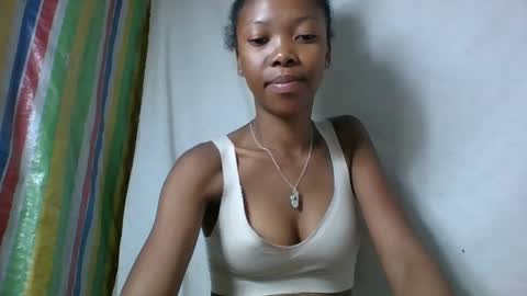 chariola0101 online show from 02-02-25, 09:13