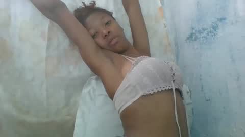 chariola0101 online show from 02-14-25, 11:53