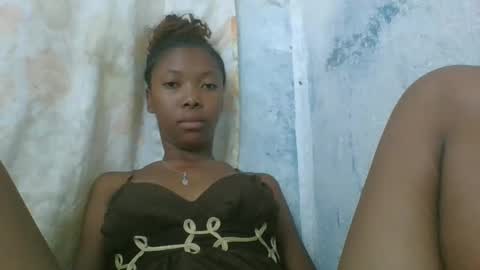 chariola0101 online show from 02-14-25, 11:09