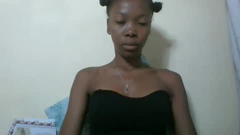 chariola0101 online show from 02-23-25, 06:07