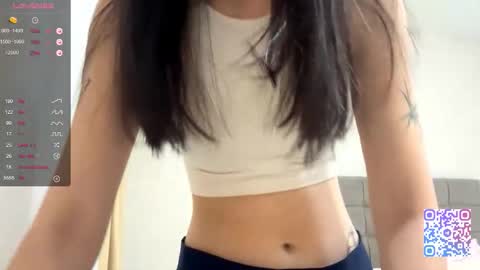 Snapshot of charissemacauley chatting on 12-16-25, 03:17 Valentina online show from 12-16-25, 03:17