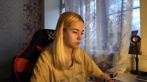 Nancy online show from 11-12-25, 07:31