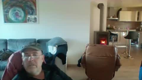charles6064 online show from 12-26-24, 01:32