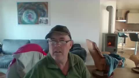 charles6064 online show from 11-12-25, 08:48