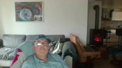 charles6064 online show from 11-21-25, 11:53