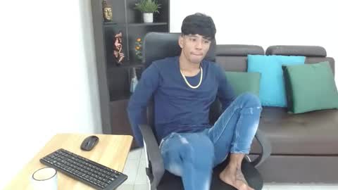 Charlie oconnor online show from 01-14-25, 04:57