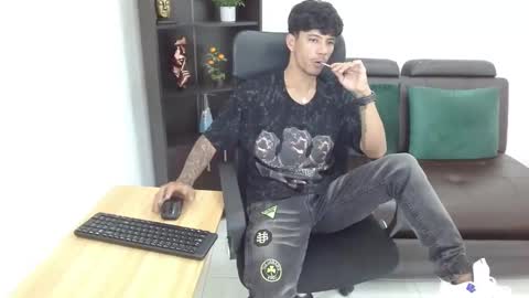 Charlie oconnor online show from 01-31-25, 03:30