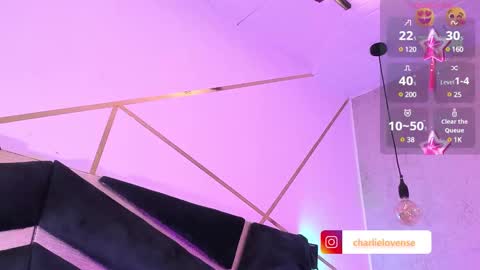 Snapshot of charlie_williams_1 chatting on 02-26-25, 08:22 CHARLIE online show from 02-26-25, 08:22