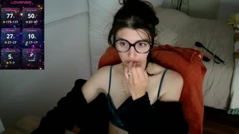 Snapshot of charlieangella chatting on 06-09-26, 06:25 Charlie online show from 06-09-26, 06:25