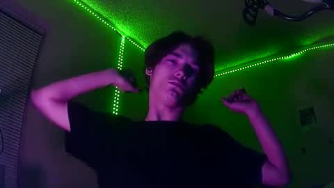 char sexiness online show from 10-31-25, 09:43