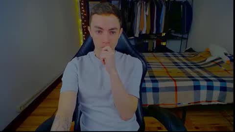 carlos reyes online show from 03-04-26, 09:26