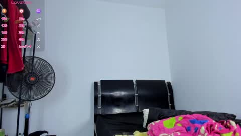 Snapshot of charlietaylorr__ chatting on 05-15-26, 11:34 Charlie online show from 05-15-26, 11:34