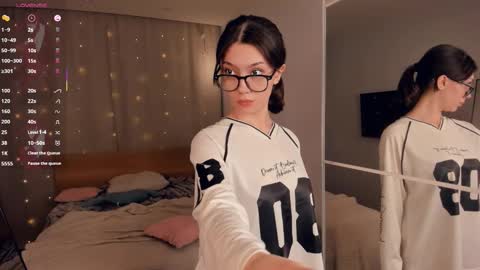 Yumi online show from 03-02-26, 08:15