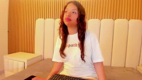 charlotaura online show from 05-14-26, 12:45