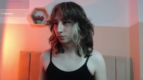 Snapshot of charlothe_dumont chatting on 06-12-26, 03:44 charlothe_dumont online show from 06-12-26, 03:44