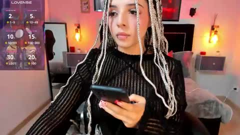 Charlotte online show from 11-08-25, 04:34