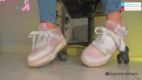 charlotte  grey online show from 11-07-25, 08:31