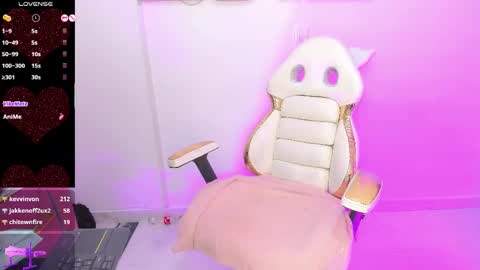 charlotte__milf online show from 02-25-26, 07:40