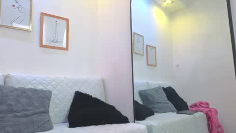 Snapshot of charlotte_copper chatting on 07-22-26, 11:46 Charlotte online show from 07-22-26, 11:46