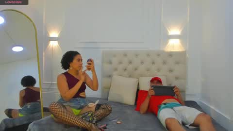 Snapshot of charlotte_dante212 chatting on 05-29-26, 03:59 charlottte y dante online show from 05-29-26, 03:59