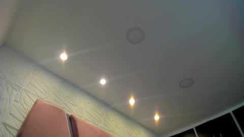 Charlotte Icee online show from 02-22-25, 07:14