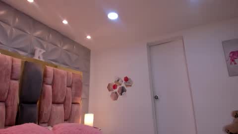 Charlotte Icee online show from 02-06-26, 04:21