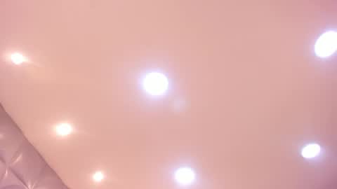 Charlotte Icee online show from 04-18-26, 07:07