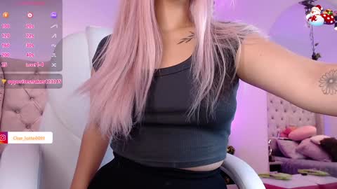 Snapshot of charlotte_jones__1 chatting on 01-16-25, 11:26 Charlotte online show from 01-16-25, 11:26