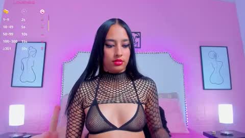 Snapshot of charlotte_kisss chatting on 11-13-25, 07:57 Charlotte online show from 11-13-25, 07:57