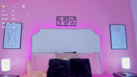 Snapshot of charlotte_kisss chatting on 11-19-25, 07:36 Charlotte online show from 11-19-25, 07:36