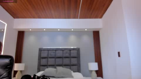 Snapshot of charlotte_whitee1 chatting on 01-17-25, 11:27 Charlotte Everyday From 0700 to 1300 Col Time online show from 01-17-25, 11:27