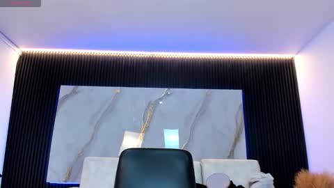 Snapshot of charlotte_whitee1 chatting on 10-22-25, 11:43 Charlotte Everyday From 0700 to 1300 Col Time online show from 10-22-25, 11:43