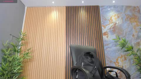 Snapshot of charlotte_whitee1 chatting on 10-27-25, 11:14 Charlotte Everyday From 0700 to 1300 Col Time online show from 10-27-25, 11:14