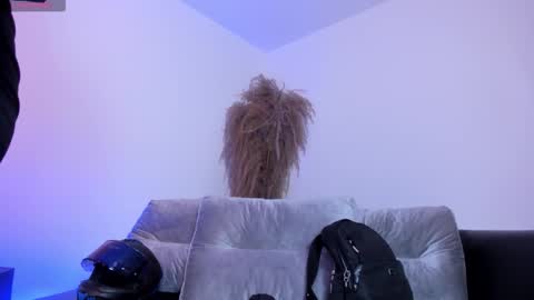 Snapshot of charlotte_whitee1 chatting on 11-14-25, 12:15 Charlotte Everyday From 0700 to 1300 Col Time online show from 11-14-25, 12:15