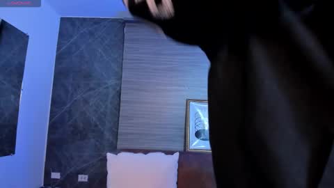 Snapshot of charlotte_whitee1 chatting on 11-28-25, 11:46 Charlotte Everyday From 0700 to 1300 Col Time online show from 11-28-25, 11:46