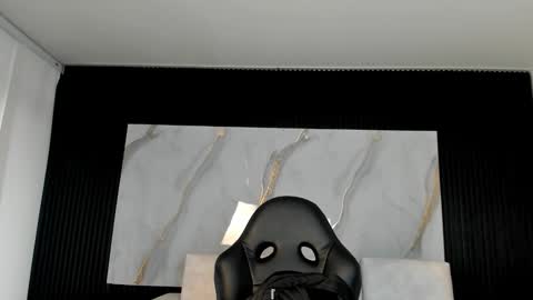 Snapshot of charlotte_whitee1 chatting on 11-29-25, 12:08 Charlotte Everyday From 0700 to 1300 Col Time online show from 11-29-25, 12:08