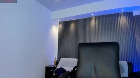 Snapshot of charlotte_whitee1 chatting on 12-01-25, 12:43 Charlotte Everyday From 0700 to 1300 Col Time online show from 12-01-25, 12:43