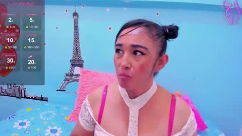 Charlotte  online show from 02-21-25, 05:42