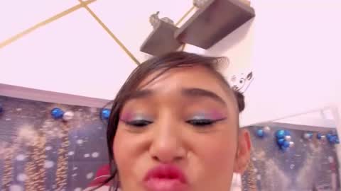 Charlotte  online show from 12-16-25, 04:23