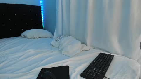 charlotte_xc online show from 02-21-25, 01:55