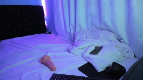 charlotte_xc online show from 03-08-25, 05:22