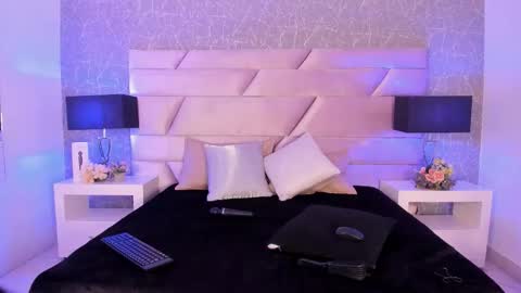 Charlotte Brandt online show from 01-06-26, 07:50