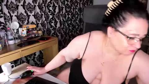 Charlotte Diamonds online show from 03-23-26, 07:18